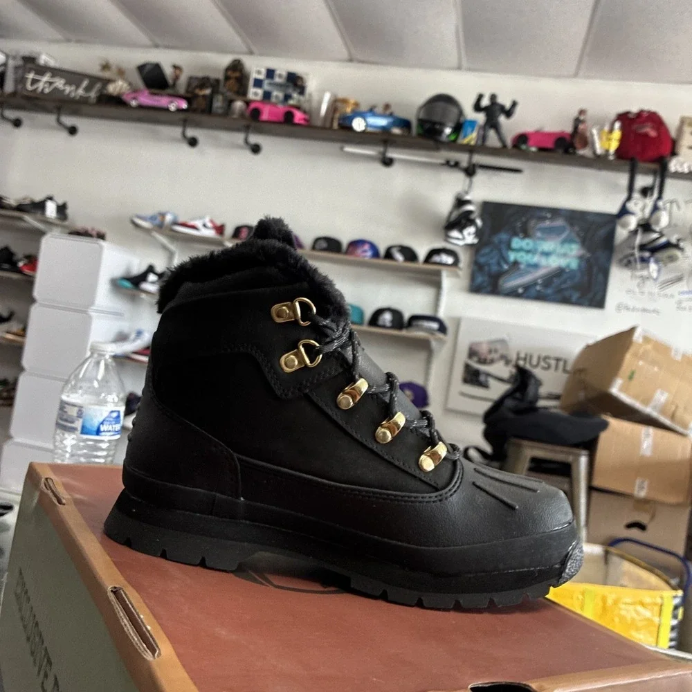 Timberland Kids' Euro Hiker Shell Toe Blackout TB0A2N3H001 SZ 4Y New DS OG Box